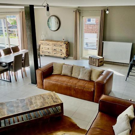 Loft En Duplex Avec Terrasse 3 Chambres Proche Pairi Daiza Mons Dış mekan fotoğraf