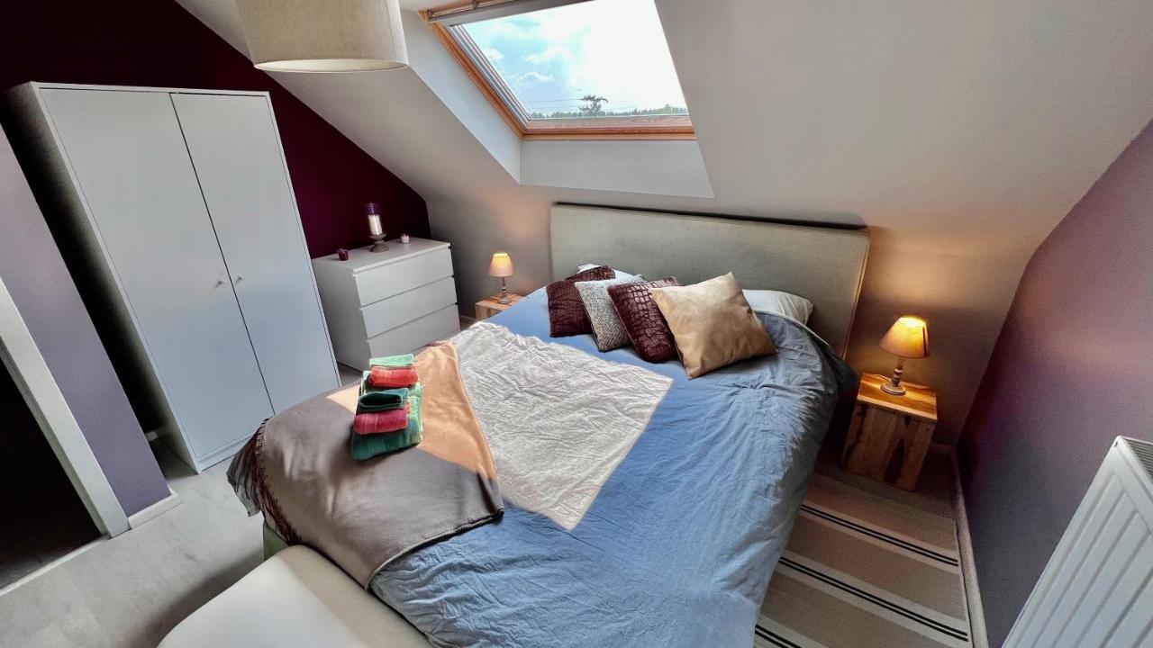 Loft En Duplex Avec Terrasse 3 Chambres Proche Pairi Daiza Mons Dış mekan fotoğraf